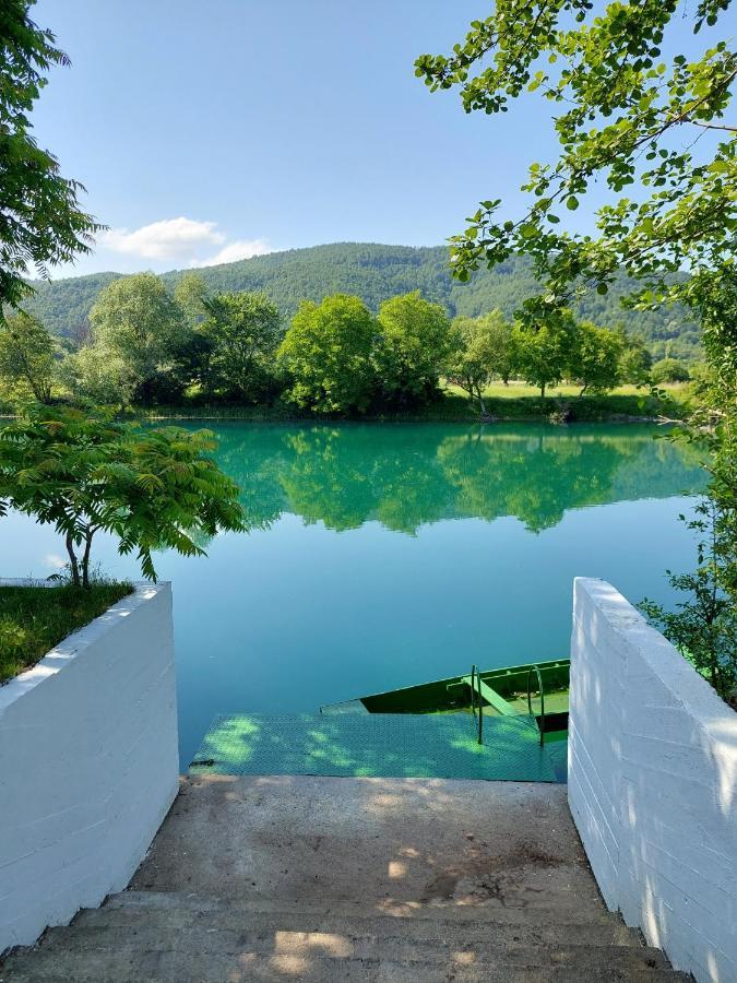 La Reina Una Bihac Exterior photo