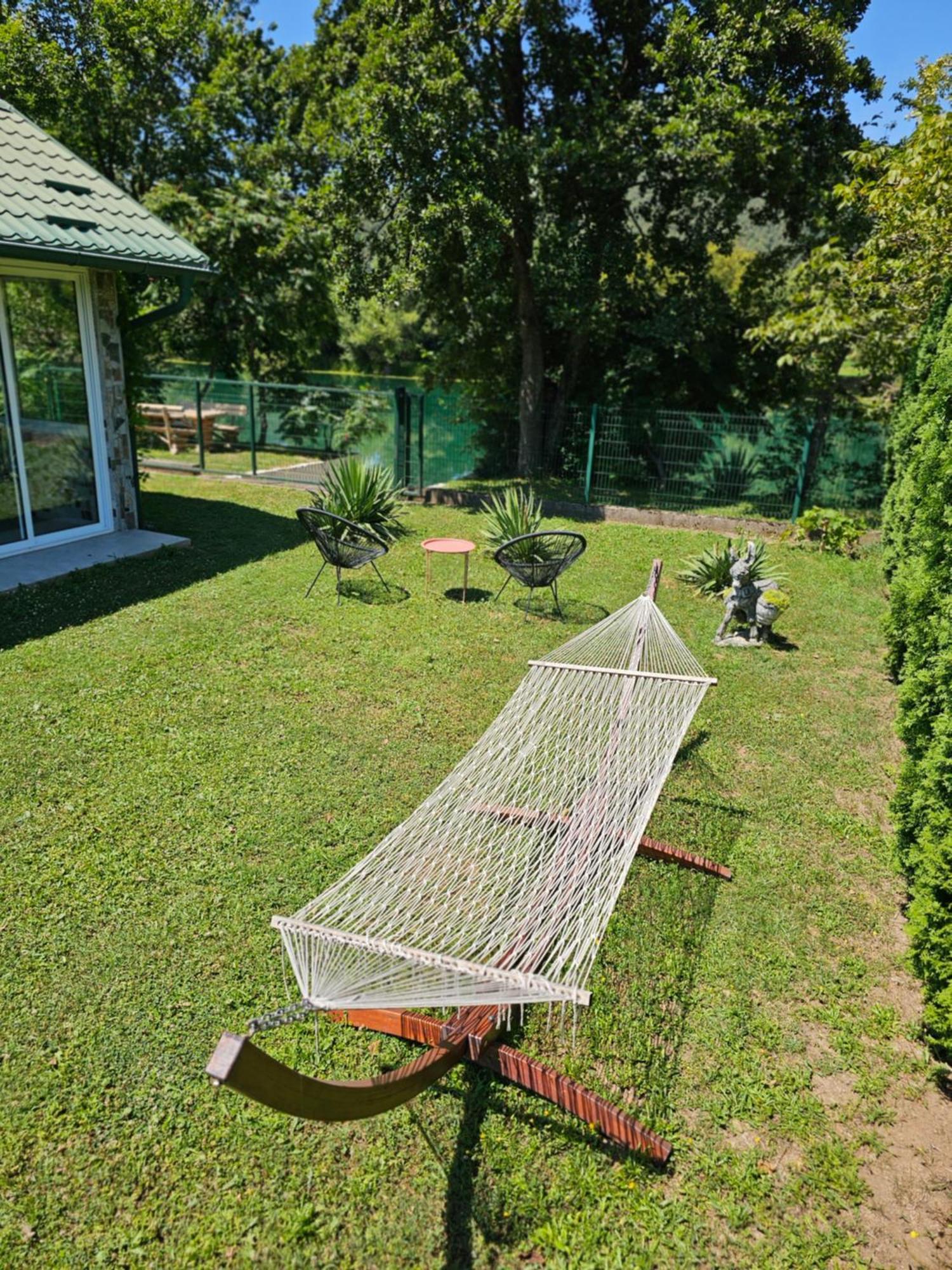 La Reina Una Villa Bihac Exterior photo